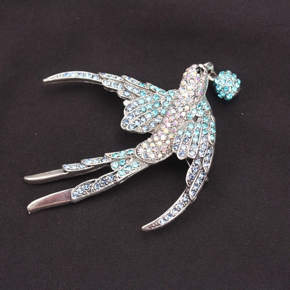 Women Men Unisex Swallow Lover Brooch Fashion Birds Pins Badge Jewelry