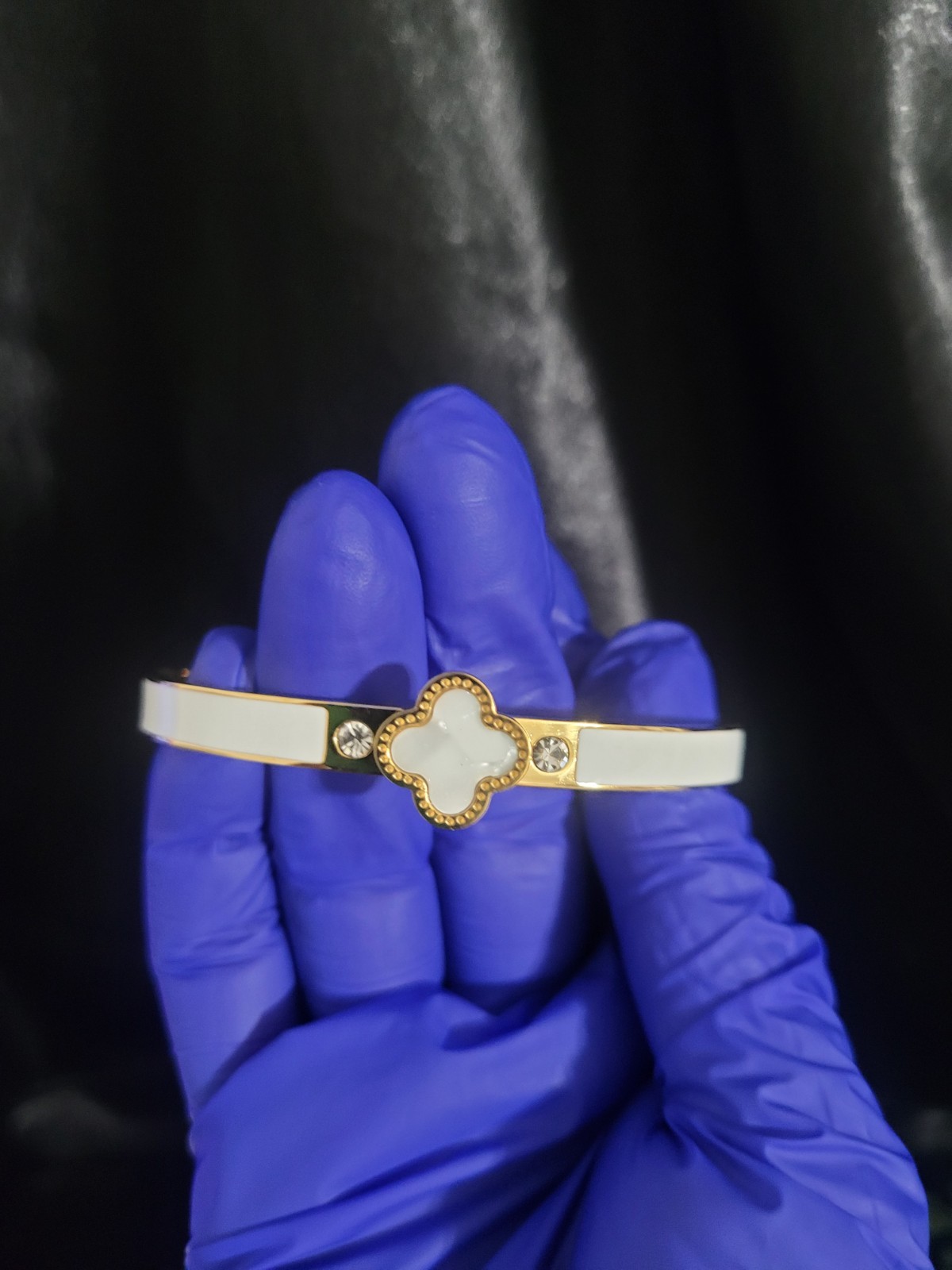 18k Gold Plated Bangle Titanium Steel Won’t Tarnish Rust Discolor In Gld Or Slvr