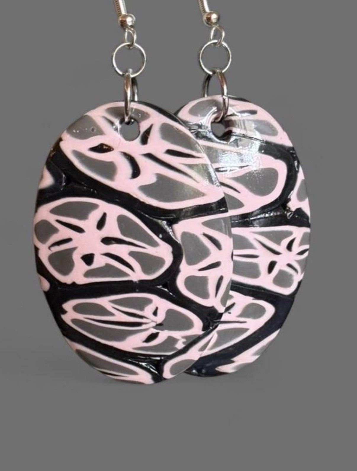Black & Pink Art Pattern Oval Dangle Drop Hook Earrings – No Stone