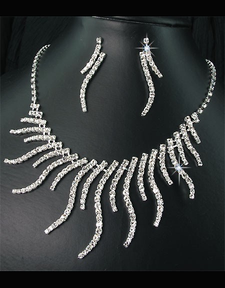 beautiful stunning crystal rhinestone necklace earring set bridal or other S9