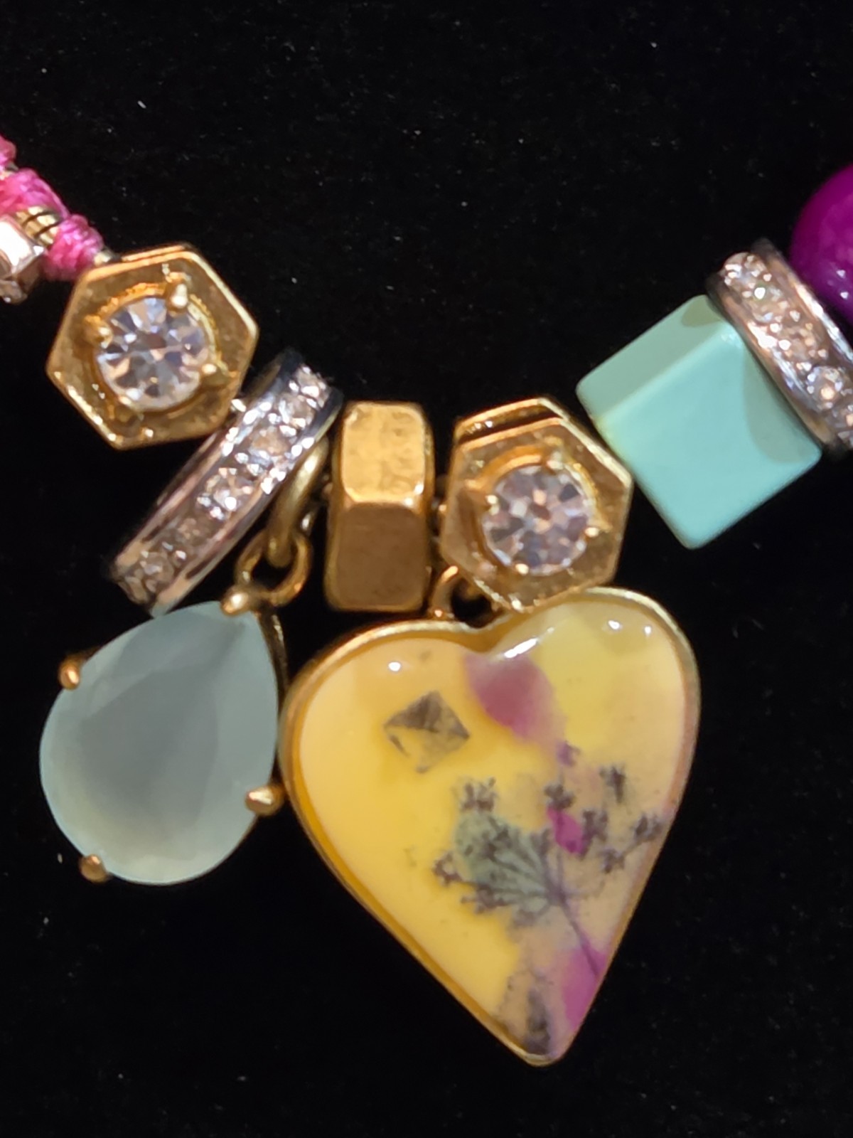 Gold Tone & Rhinestone Heart Charm Necklace 27″ Unsigned.