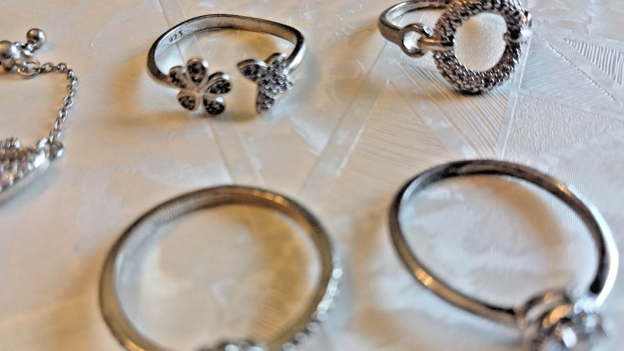 Silver Tone Crystal Swan Bracelet & Rings Set 5Pcs Fashion Jewelry For Women