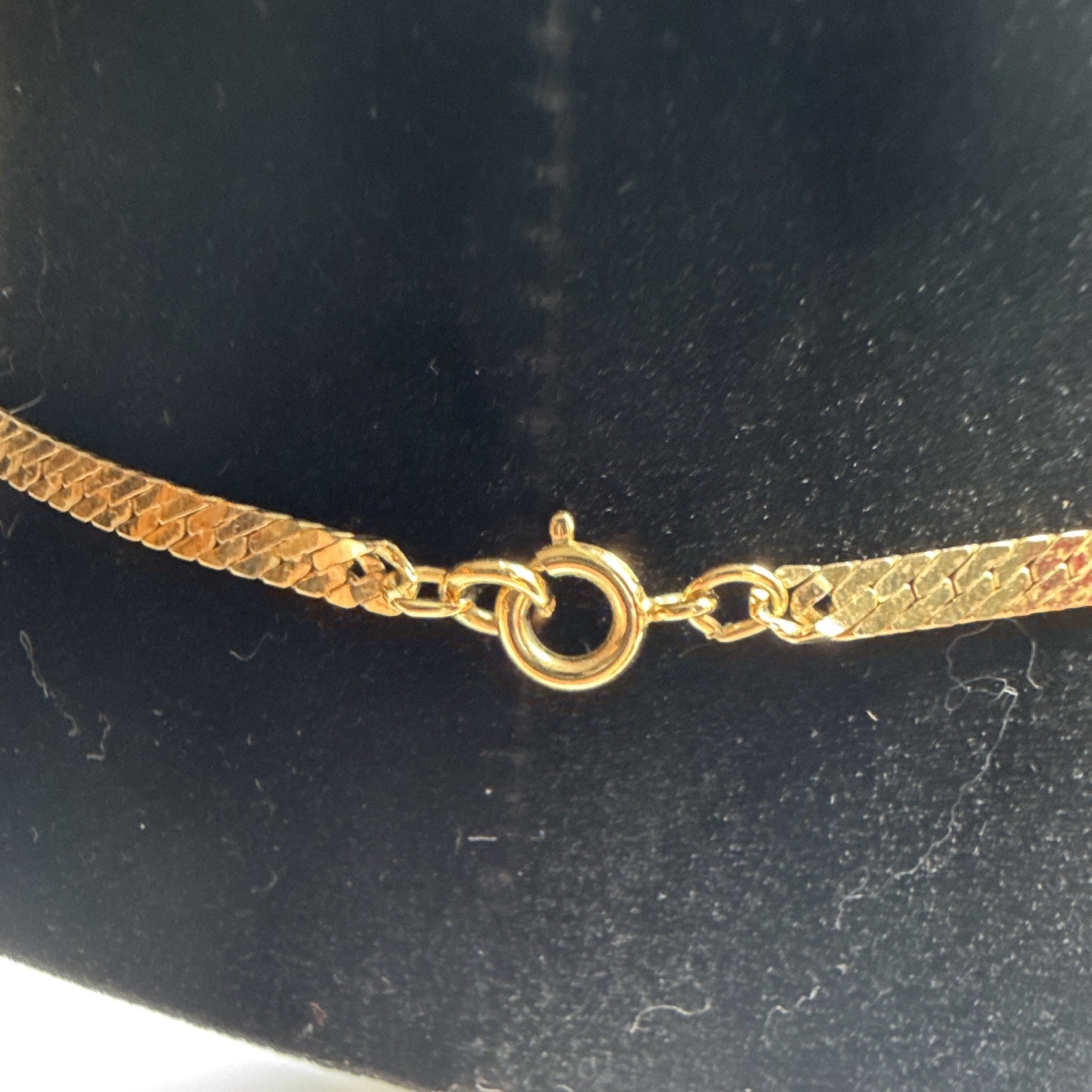 Vintage Crown Trifari Gold Tone & Red Enamel 14” Necklace