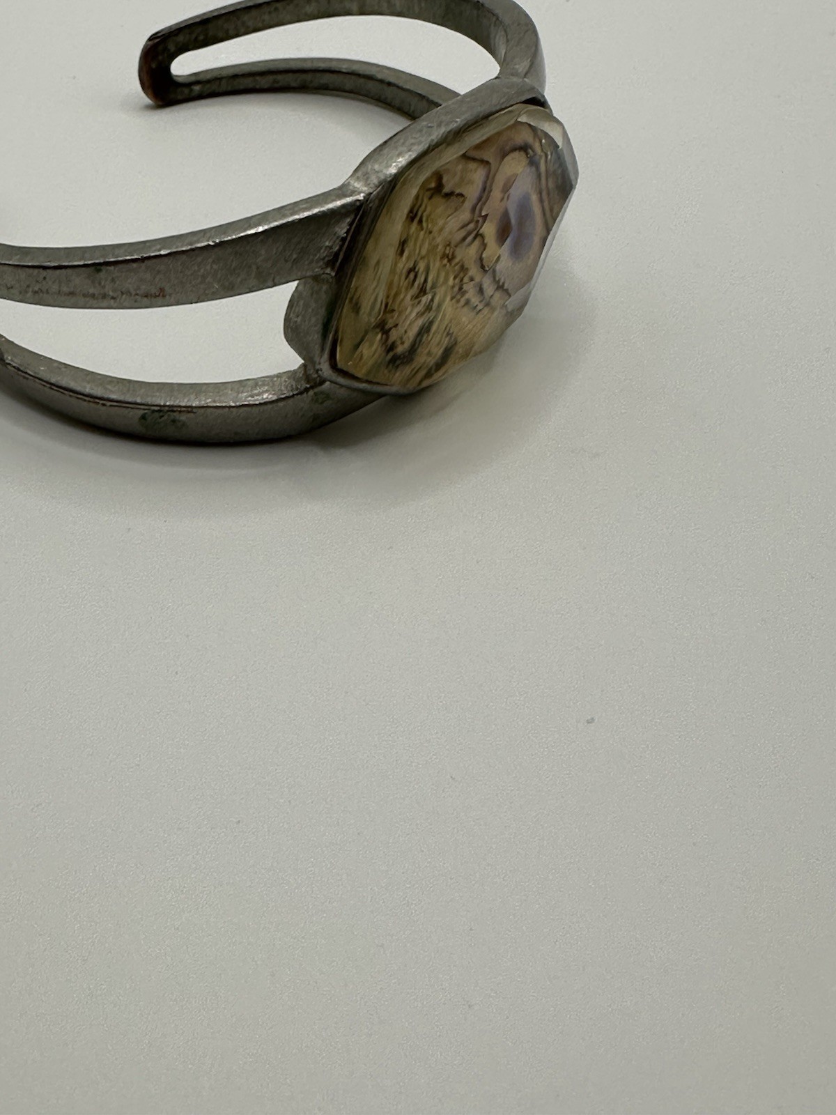 VTG Silver Tone Metal Cuff Bravely With Resin Abalone Shell Stone Size 6.75