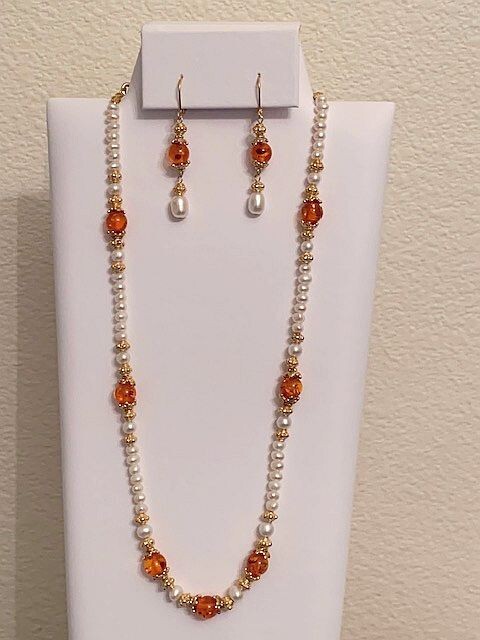 Baltic Amber & Pearl Necklace 17″ plus 2″ Extender & Earrings Set 1/4 ” Long