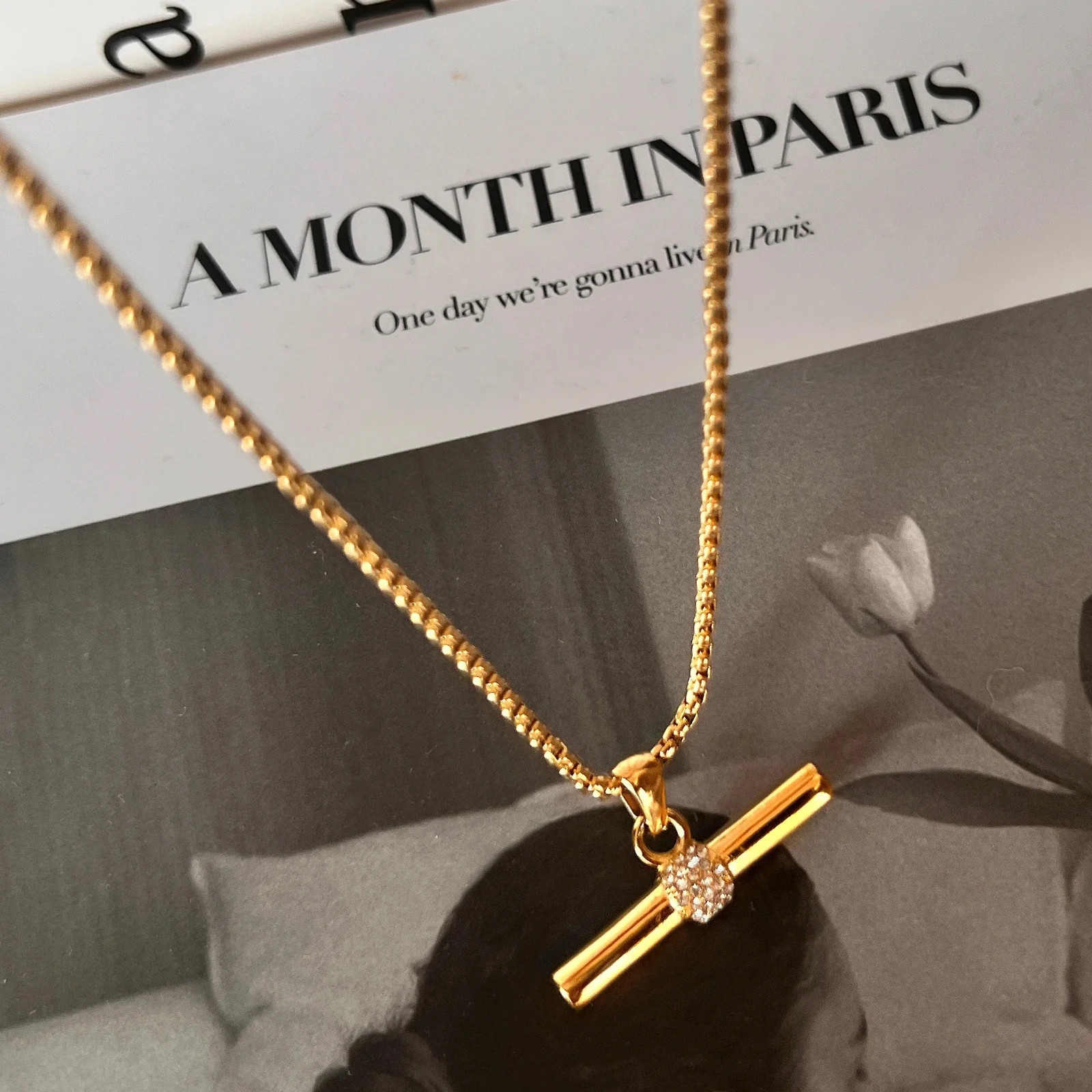 Rolo Chain Necklace Brass Metal T Bar Pendant With CZ necklace for gift