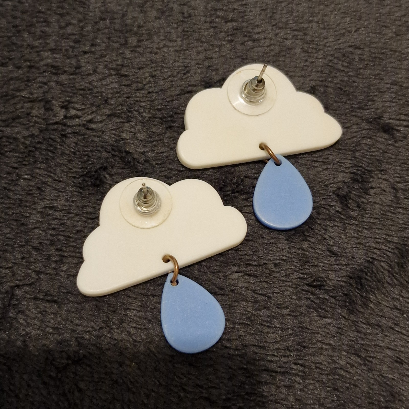 White Plastic Cloud w Light Blue Teardrop Raindrop Dangle Post Stud Earrings