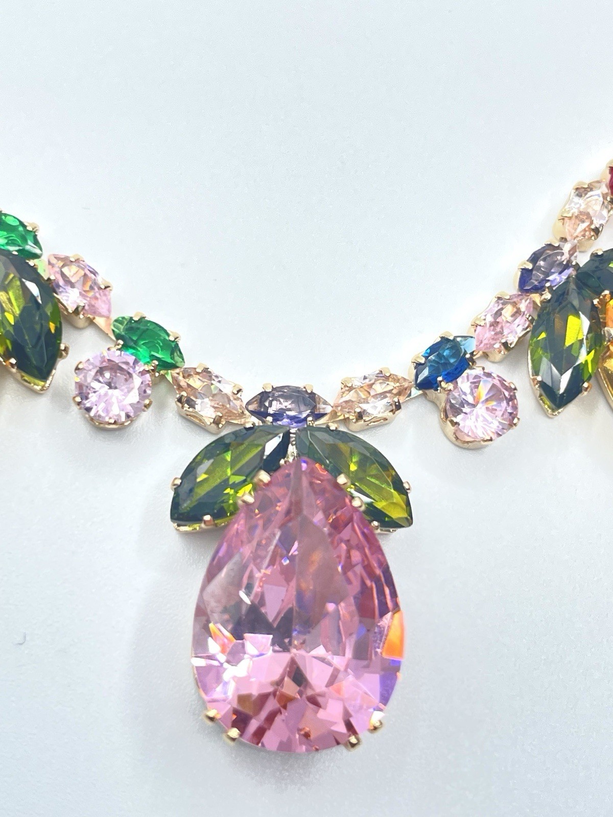 New Colorful Crystal Necklace Gold Tone Statement Pendant Fashion Jewelry Gift