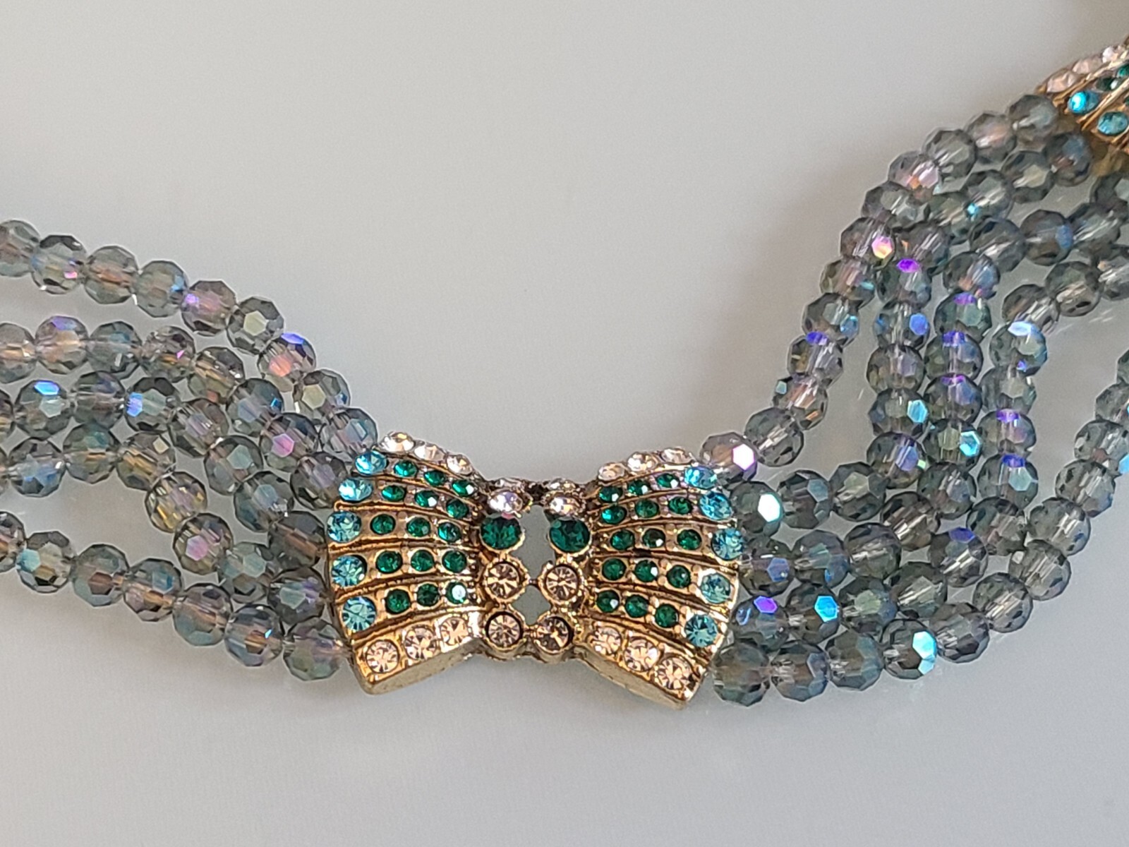 FAB DESIGNER UNSIGNED 5 STRAND CRYSTAL BIB AURORA BOREALIS BOW NECKLACE WOWSER