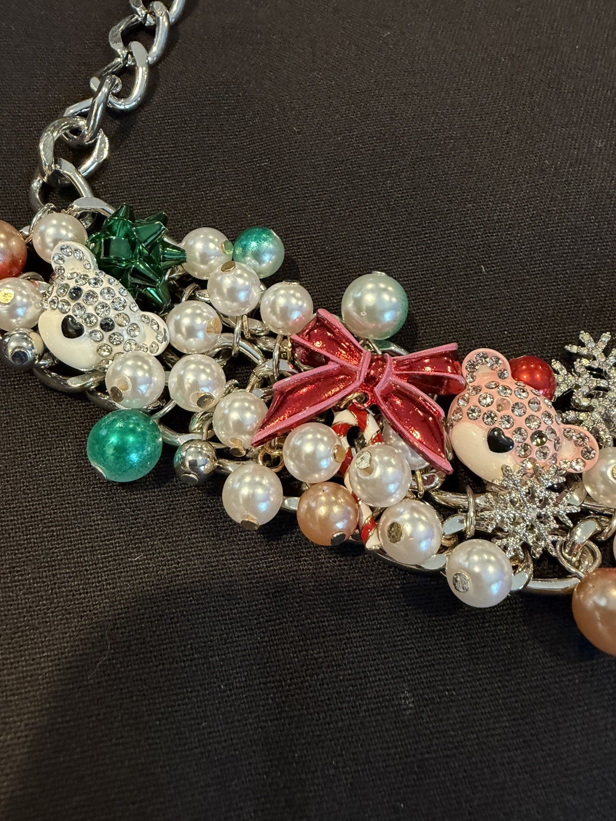 NWT BETSEY JOHNSON Silver Tone Festive Holiday Christmas Snowflake Bib Necklace