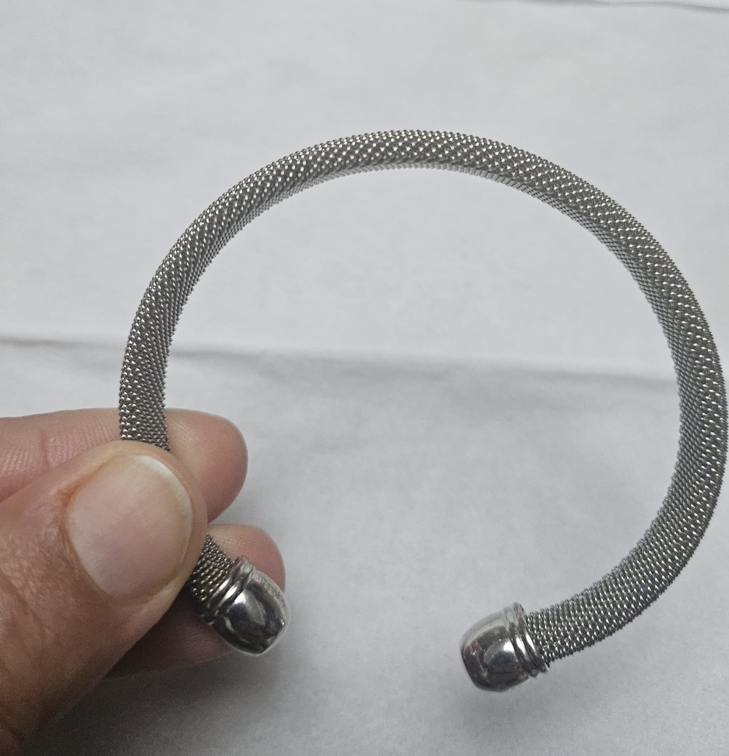 Set of 2 Gold Tone & Silver Tone Mesh Bangle Bracelets Textured Cuff Fashion Jew