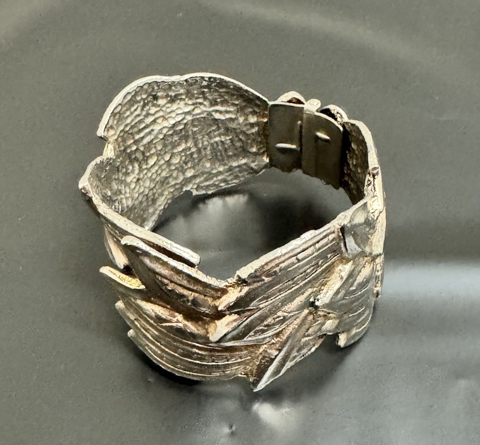 Vintage Unsigned Silver Tone Ornate Leaves Clamper Cuff Bracelet Statement Wide