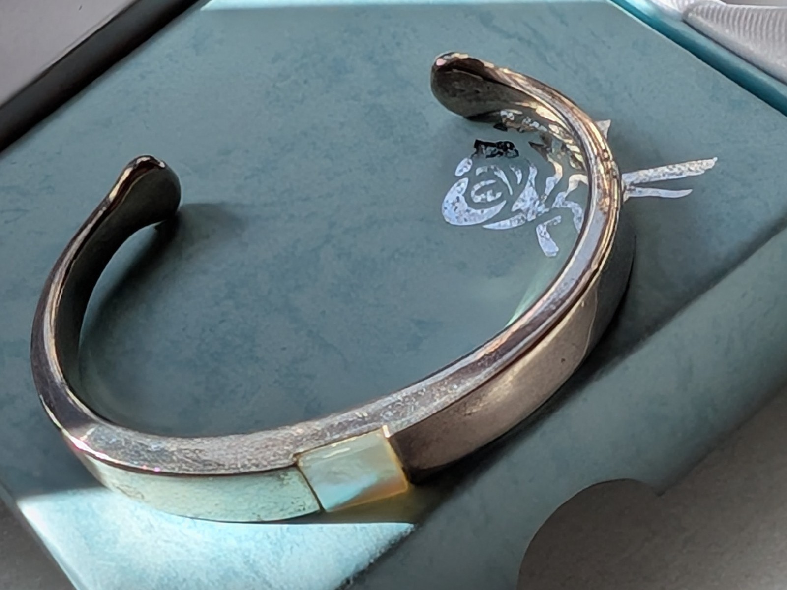 Vintage Silver Tone Solid Open SLIM Cuff Bracelet MOP centre 30g Dia 60x 45mm