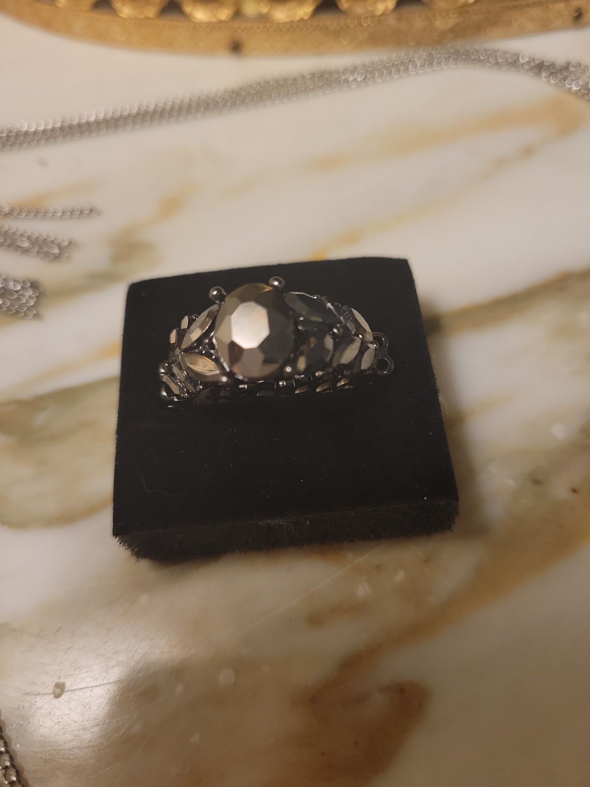 Paparazzi 3 layered chain with black round stones with stretchy black ring