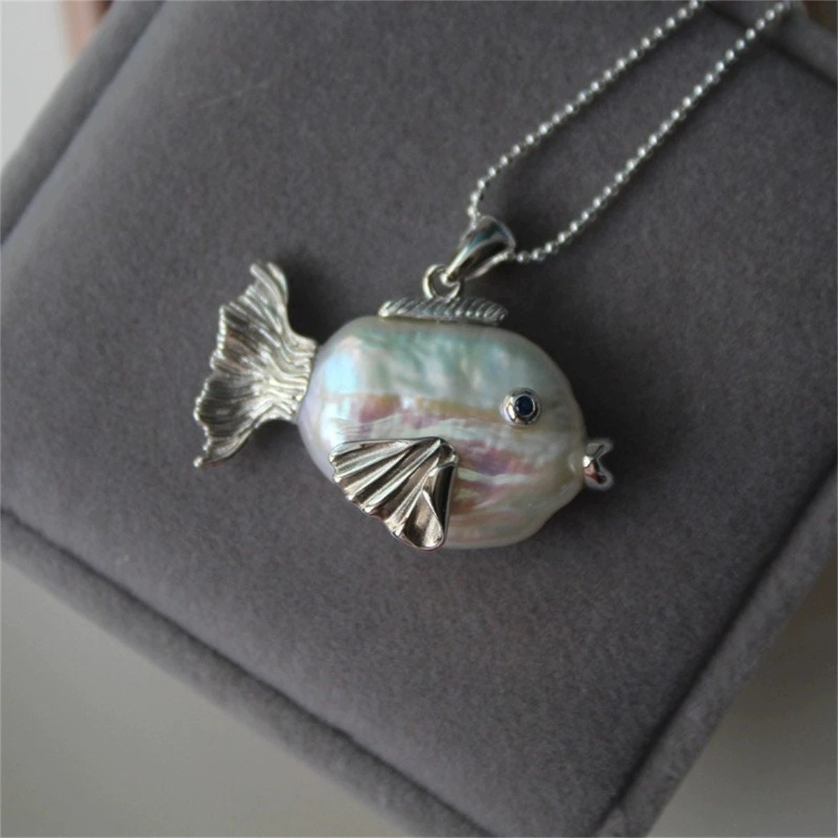 Clownfish Pendant Necklace Pearl Fish Shape O Chain Marine Theme Jewelry