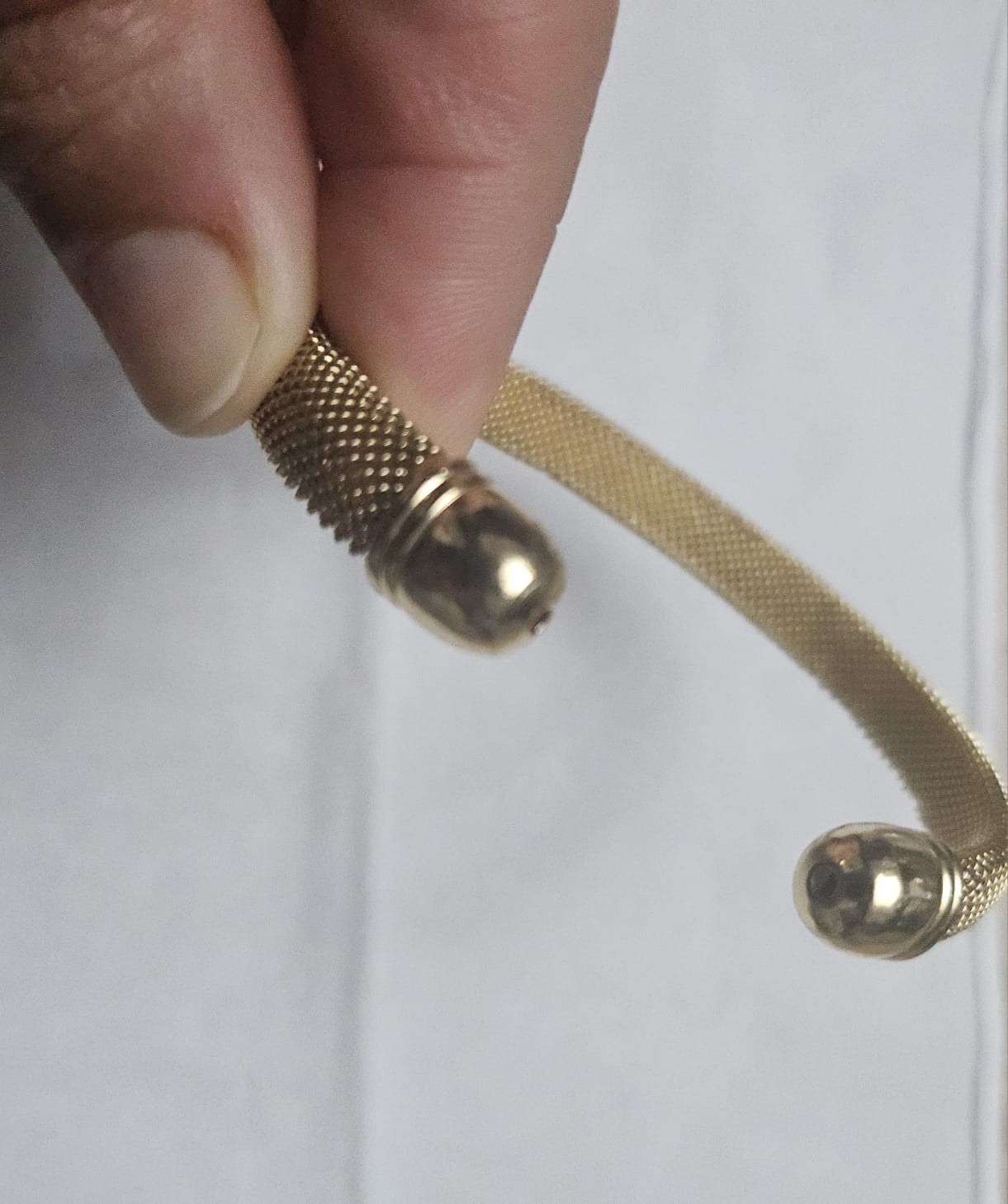 Set of 2 Gold Tone & Silver Tone Mesh Bangle Bracelets Textured Cuff Fashion Jew