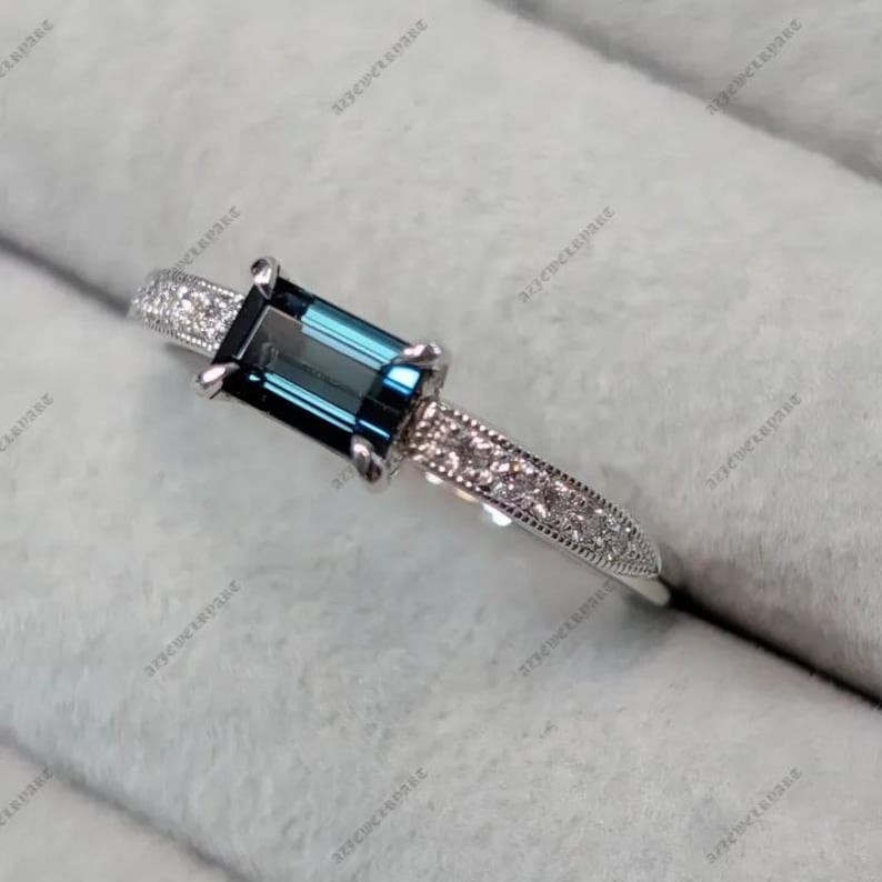 Teal Sapphire Ring 925 Sterling Silver Women’s Engagement Ring.