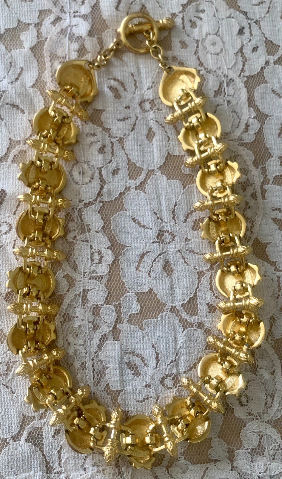 RARE FENDI 18K GOLD PLATED & BLUE GRIPOIX GLASS RUNWAY NECKLACE