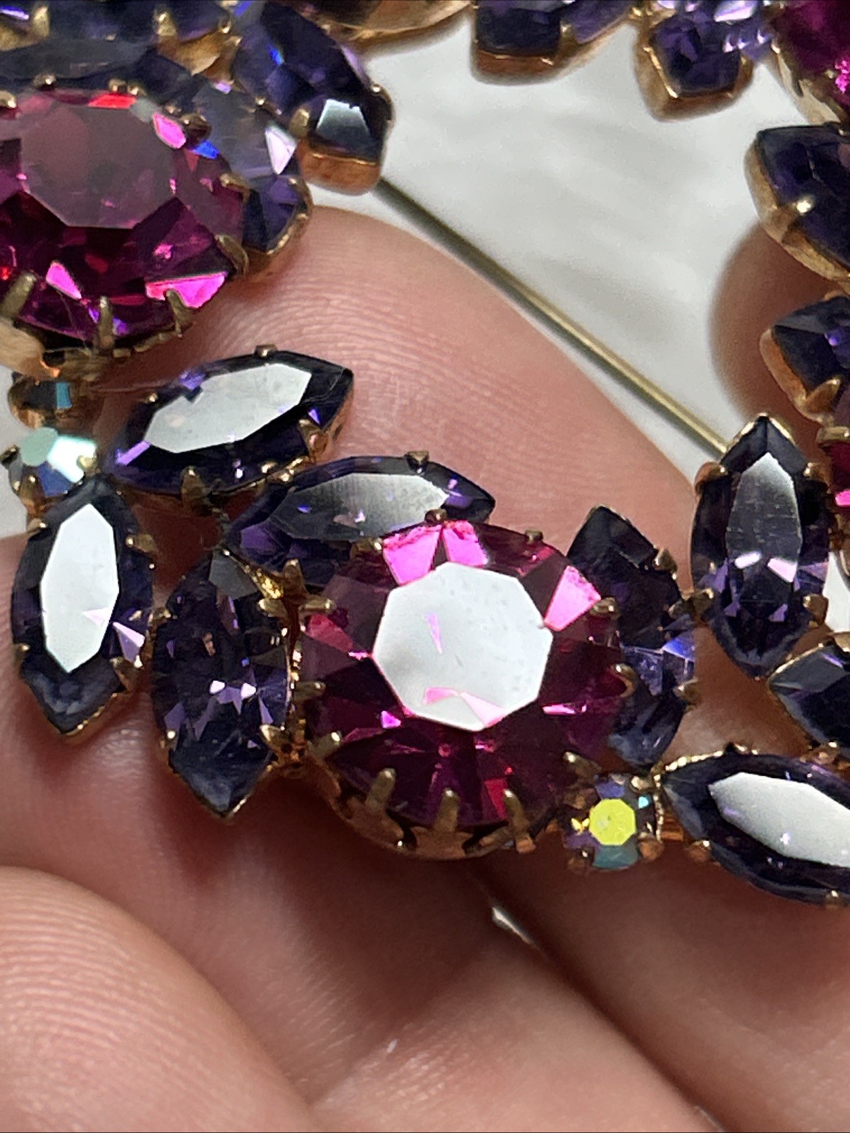 Vintage Fuchsia Purple Rhinestone Wreath Brooch Earring Set Demi Parure Unsigned