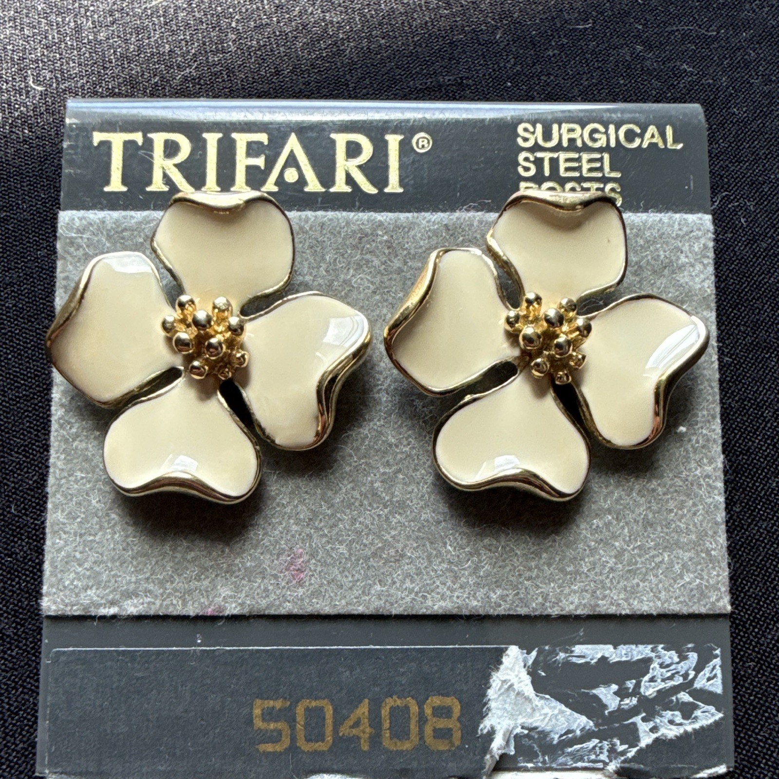 Vintage Trifari Signed Ivory Enamel Flower Gold Tone Stud Earrings