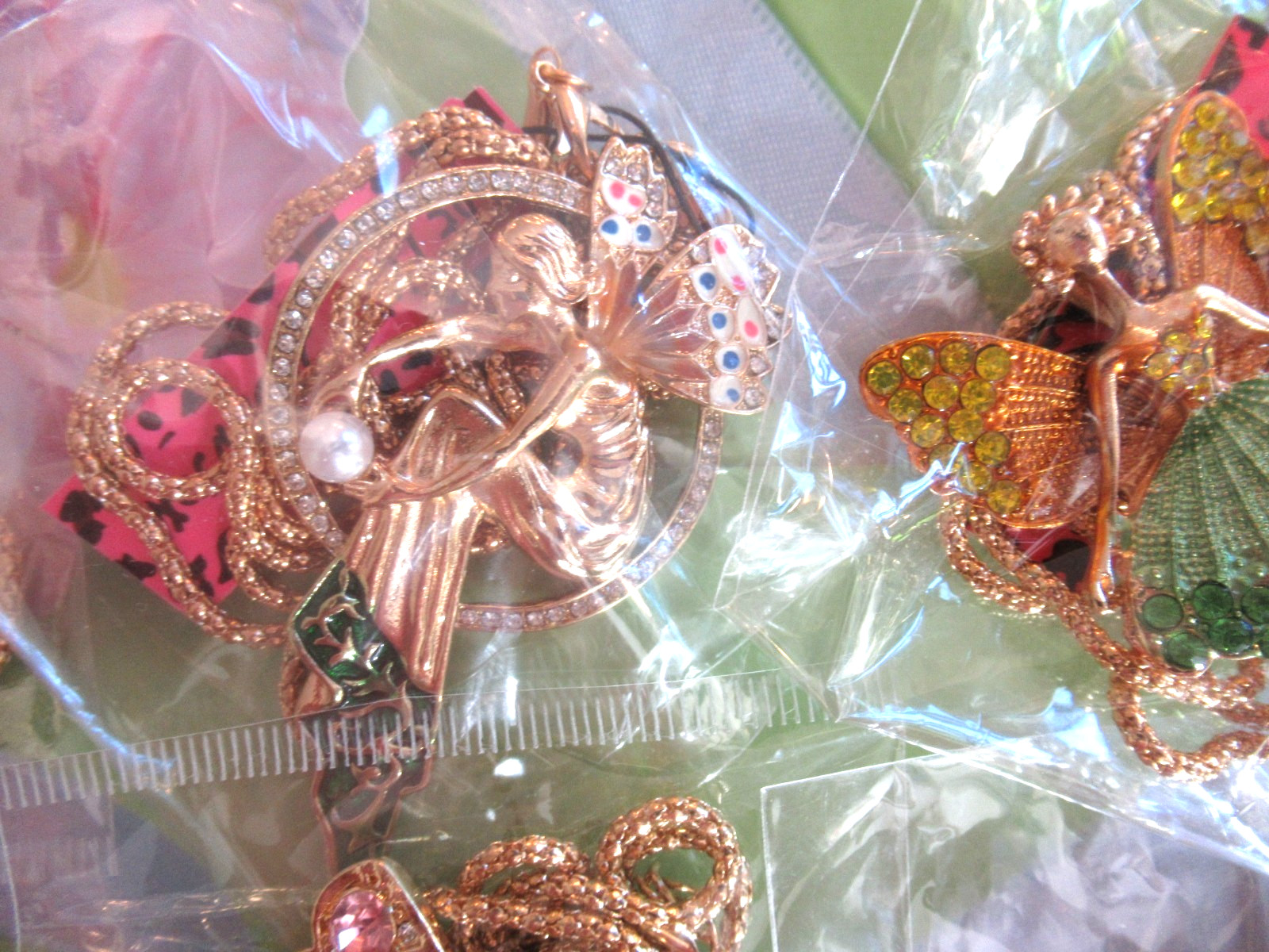 BETSEY JOHNSON Novelty Pendant Necklaces Fairies Angels Fairytale & Fantasy 6pcs