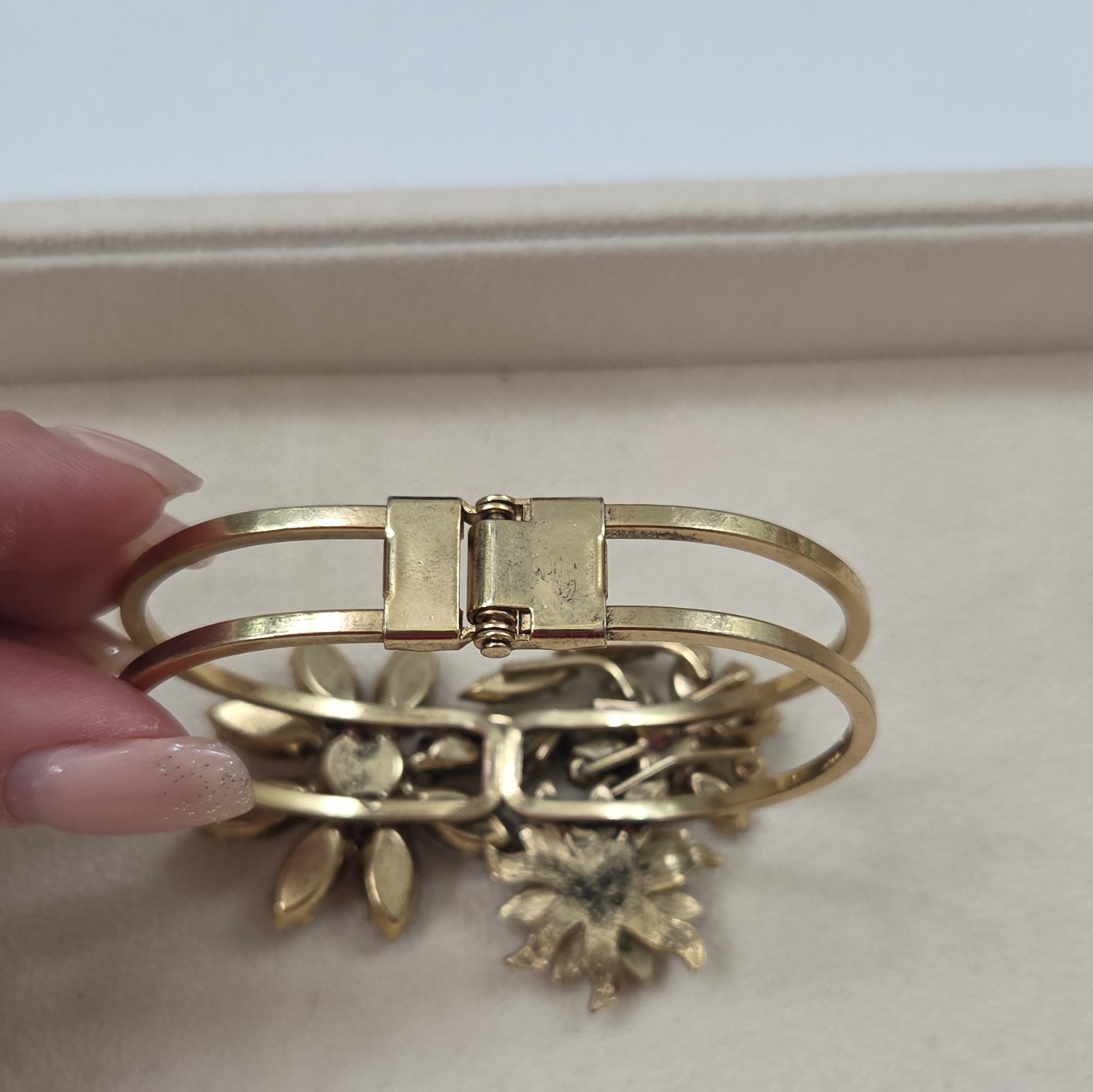 Gold Tone Hinged Floral Crystal Cluster Cuff Bangle Bracelet Purple Green