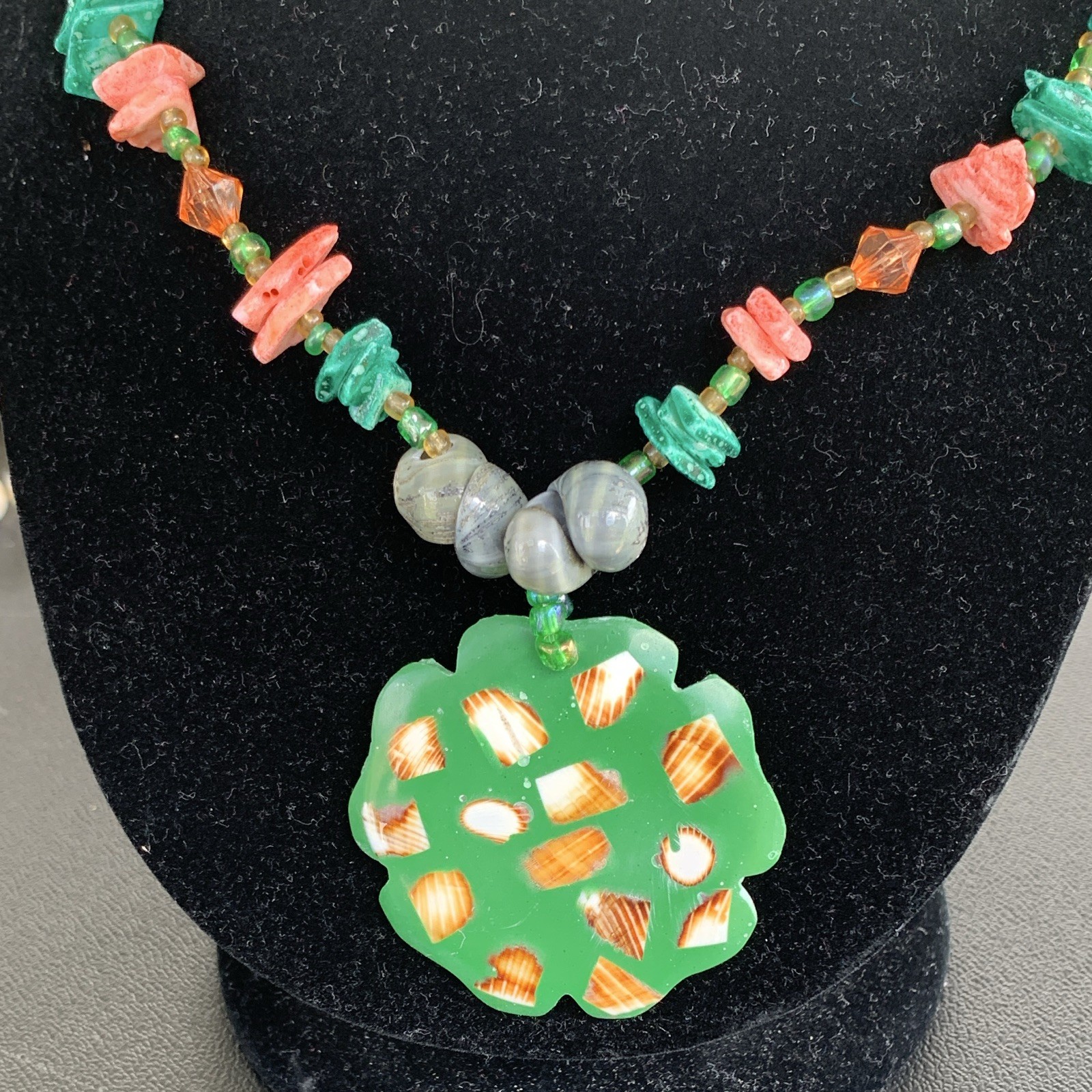 Green & Pink Glass Stone Beaded Necklace Flower Charm Pendant White Accents