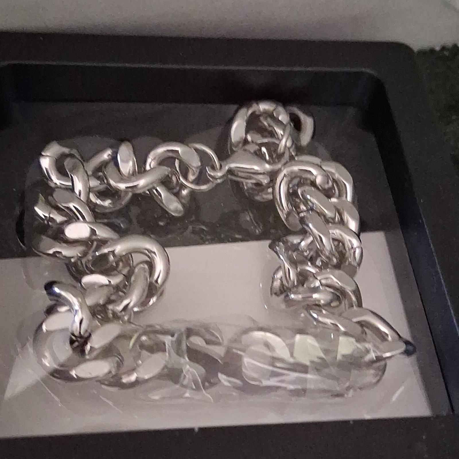Silver Tone Cuban Link Chain Bracelet, Lobster Clasp, Metal, No Stone