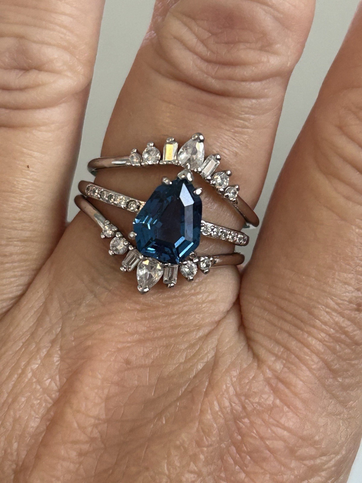 Size 9 ALL SUMMER LONG Blue Zircon Halo Rings (Set/2) Rhodium Bomb Party