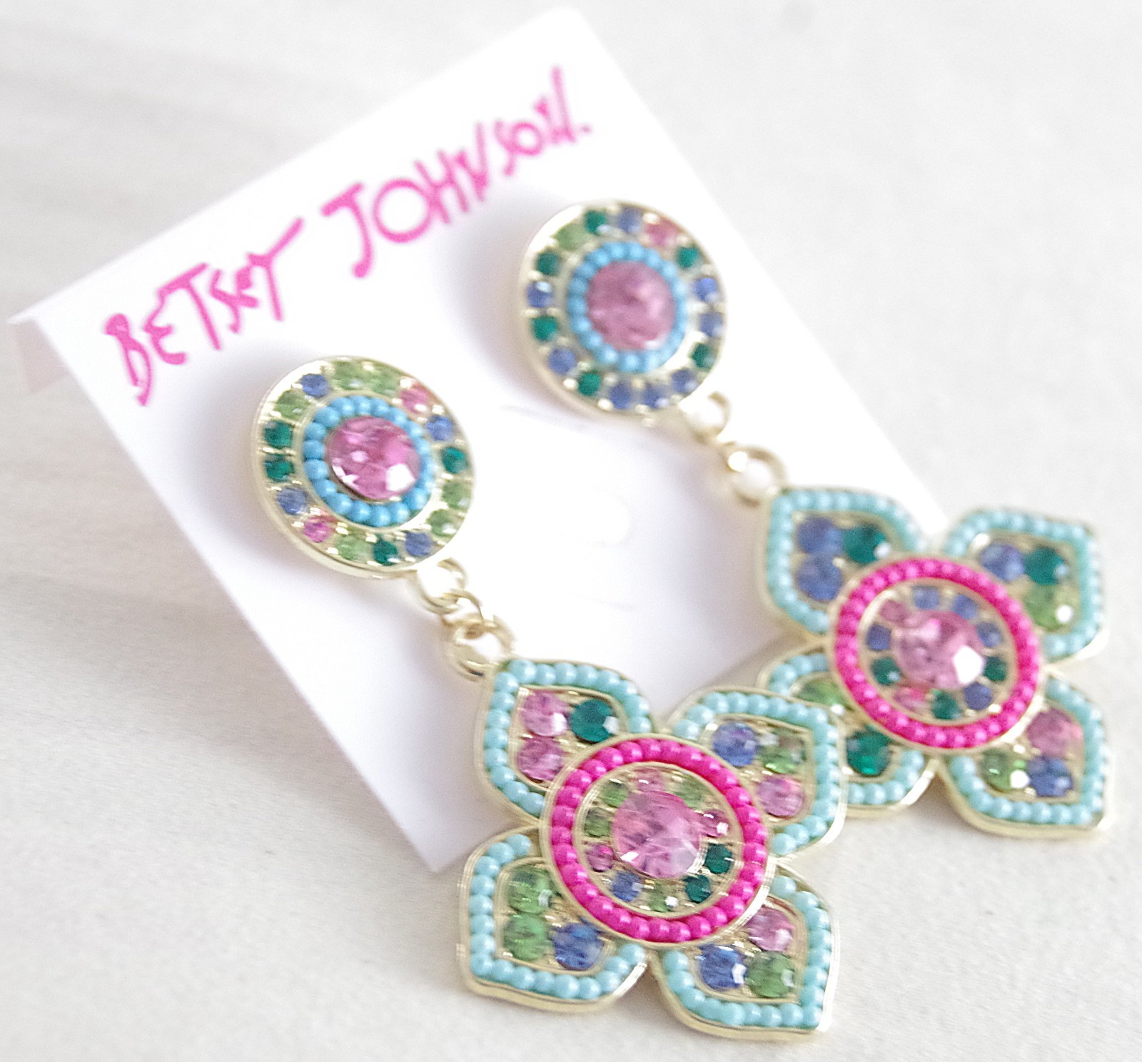 BETSEY JOHNSON BOHEMIAN/ BOHO FLOWER MEDALLION RHINESTONE BEAD DANGLE EARRINGS