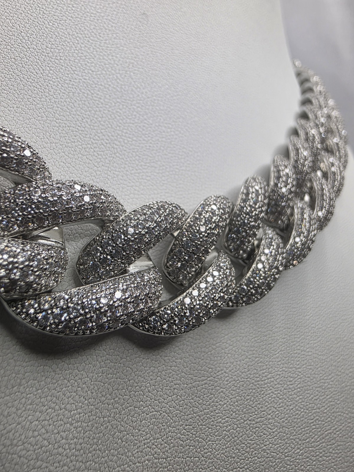 22″ VVS Moissanite Cuban Link Chain 925 Sterling Silver Iced Out Necklace