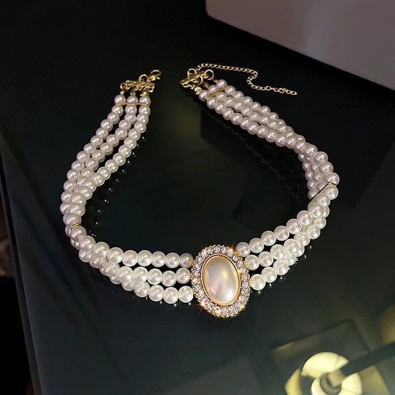 Shiny Pearl Necklace For Womens Jewelry Set with Diamonds Elegant Luxury Gifts