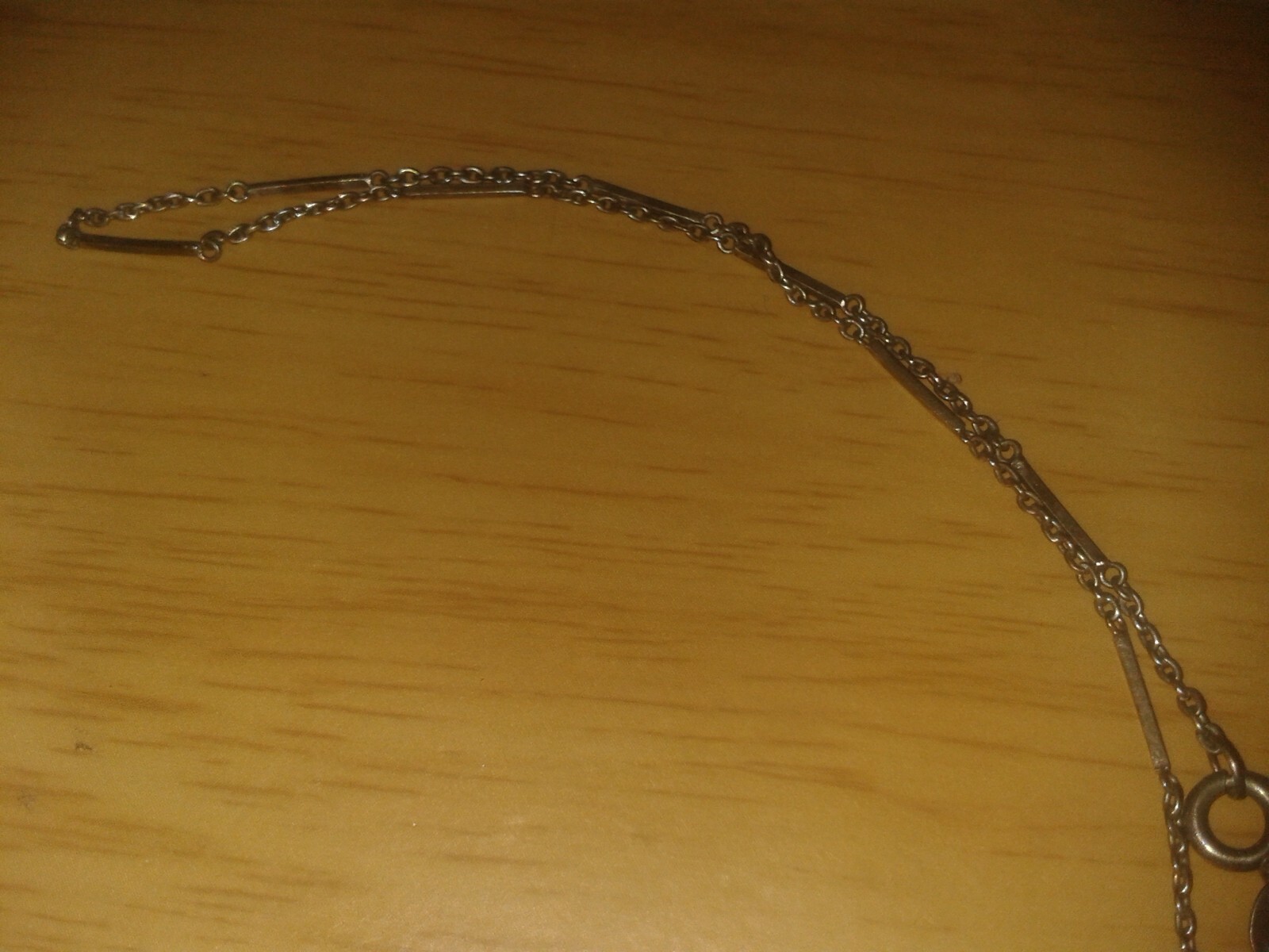 Early 2010’s very thin silver tone chain. 40cm long. 1mm wide approx.(D21b2)