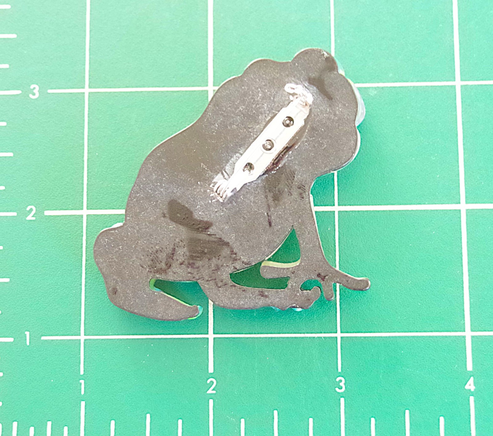 2.25″ NWOT DESIGNER STYLE BEAUTIFUL RAINFOREST FROG LAYERED ACRYLIC BROOCH PIN
