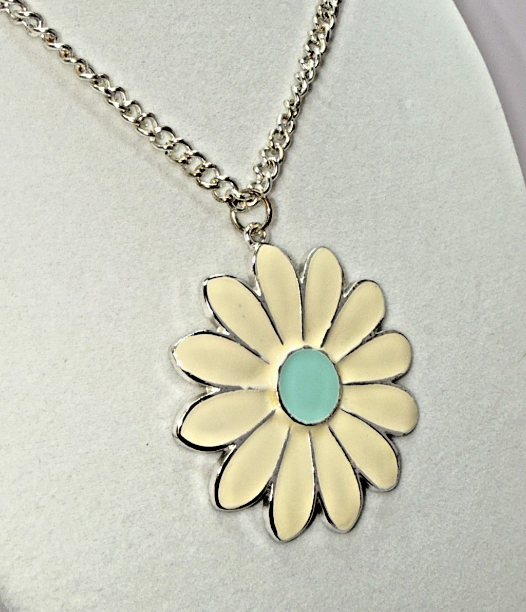 Vintage Silver Tone Cream Teal Enamel Daisy Flower Statement Pendant Necklace