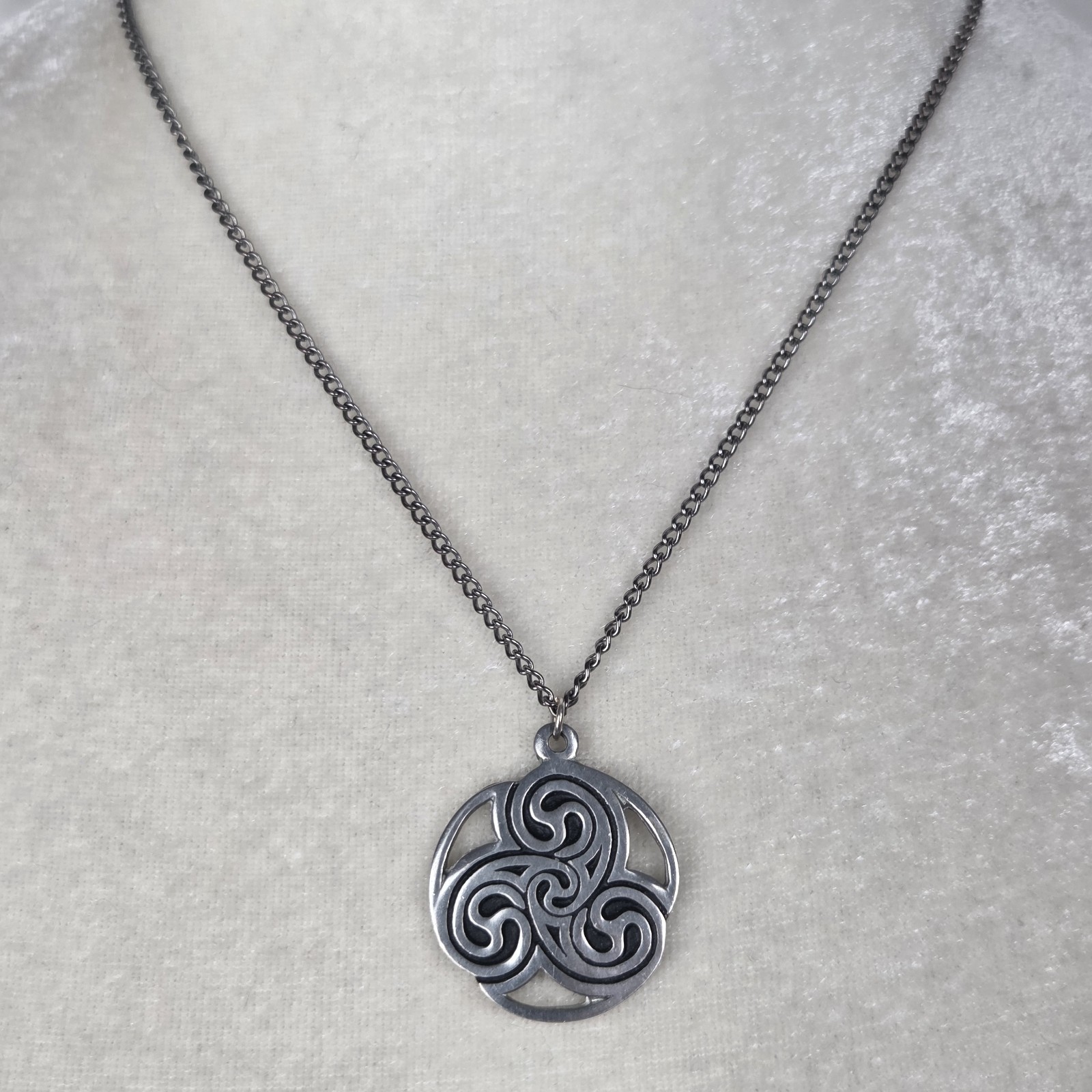 St Justin Celtic Triscele Pendant Necklace Pewter Irish Heritage Jewelry Knot