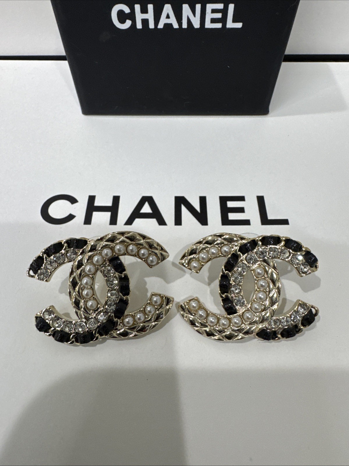 Chanel CC Earrings Gold C25 V Pearls Crystals Leather Woven Made in France AUTH