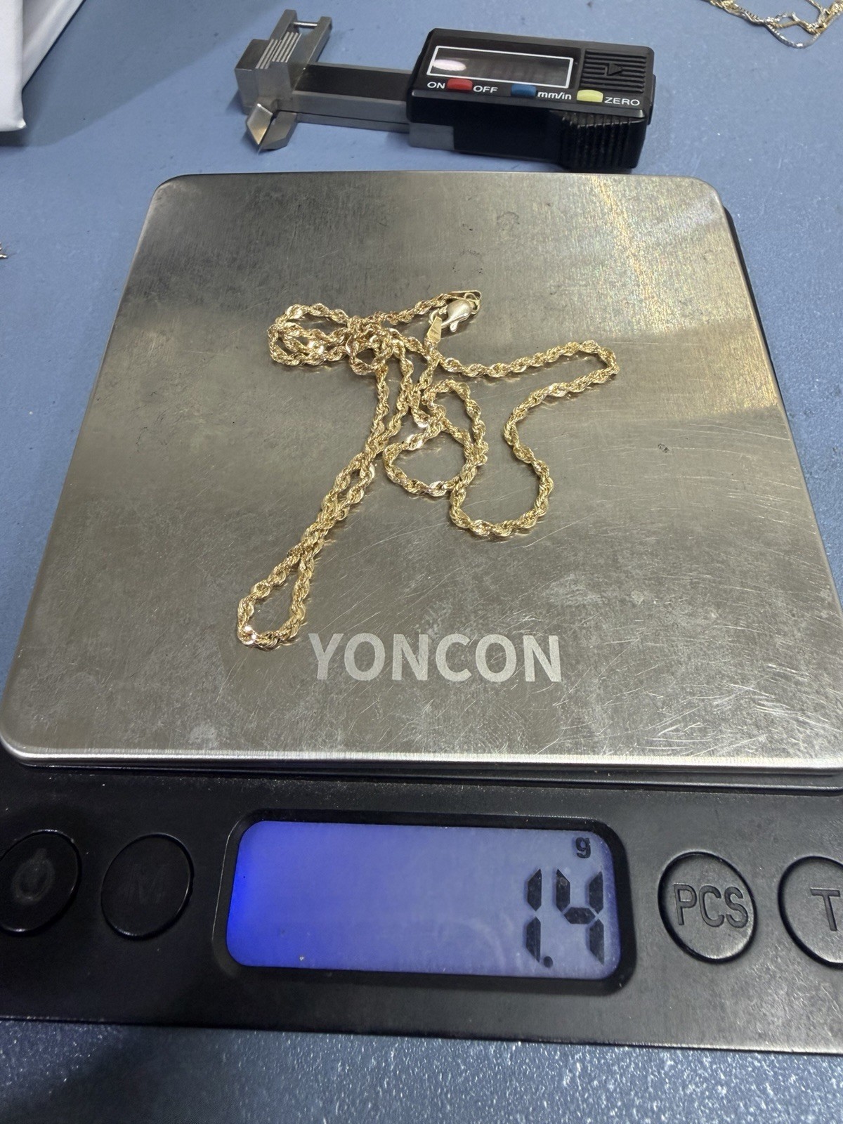 10k Gold Rope Chain Necklace 16 in, 1.82mm, 1.4 grams