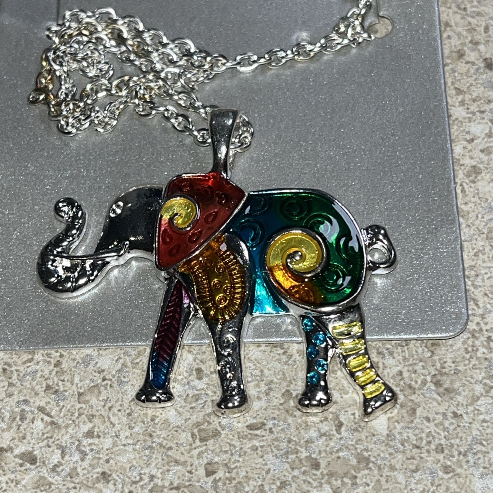 H318~ Helping Animals at Risk Silver Elephant Necklace 18″ w/ 2.5″ Extender NEW