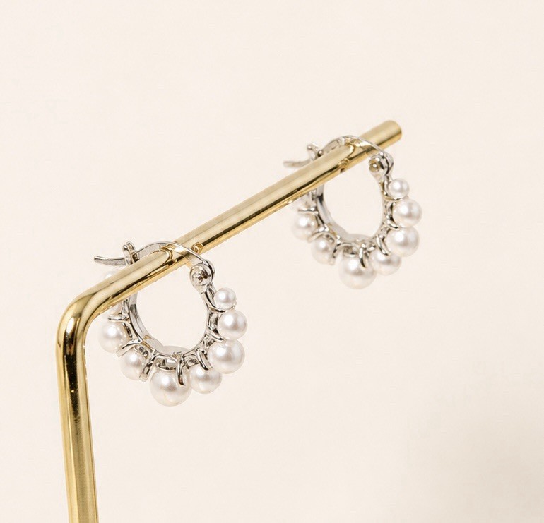 Silver Beaded Pearl Chandelier Earrings Pearl Cluster Hoop Huggie Earrings EA128