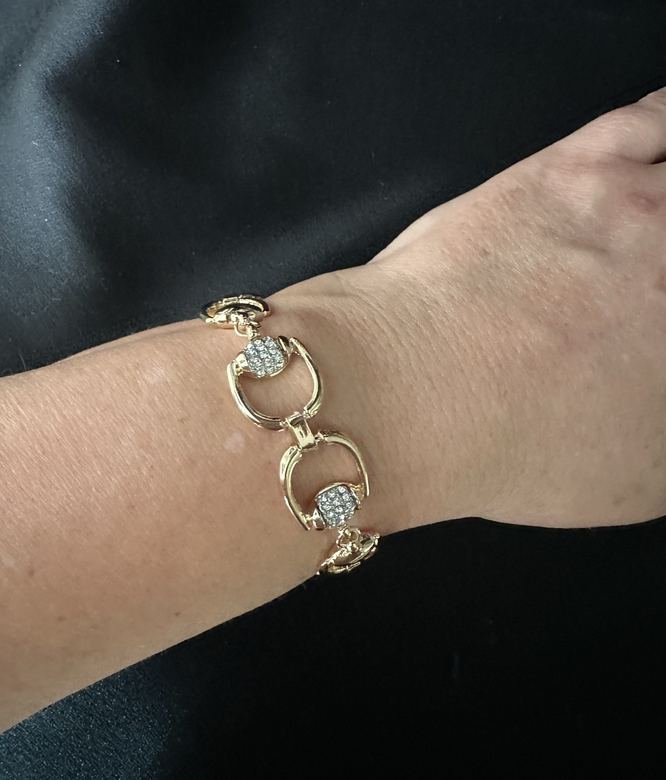 Noir link Bacelet/ Crystal Pave/ Horseshoe