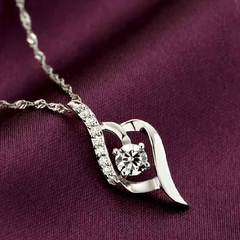 Fashionable Elegant Women’s Faux Gem Stone Pendant Necklace – Any Occasion