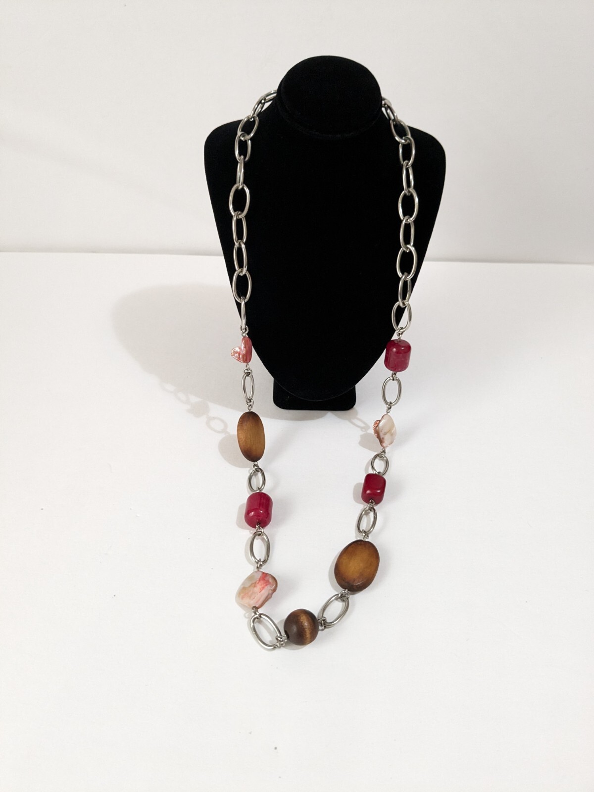 Multicolor Agate, Shell And Wood Beads Silver Tone BOHO Necklace. Unique. 28″.