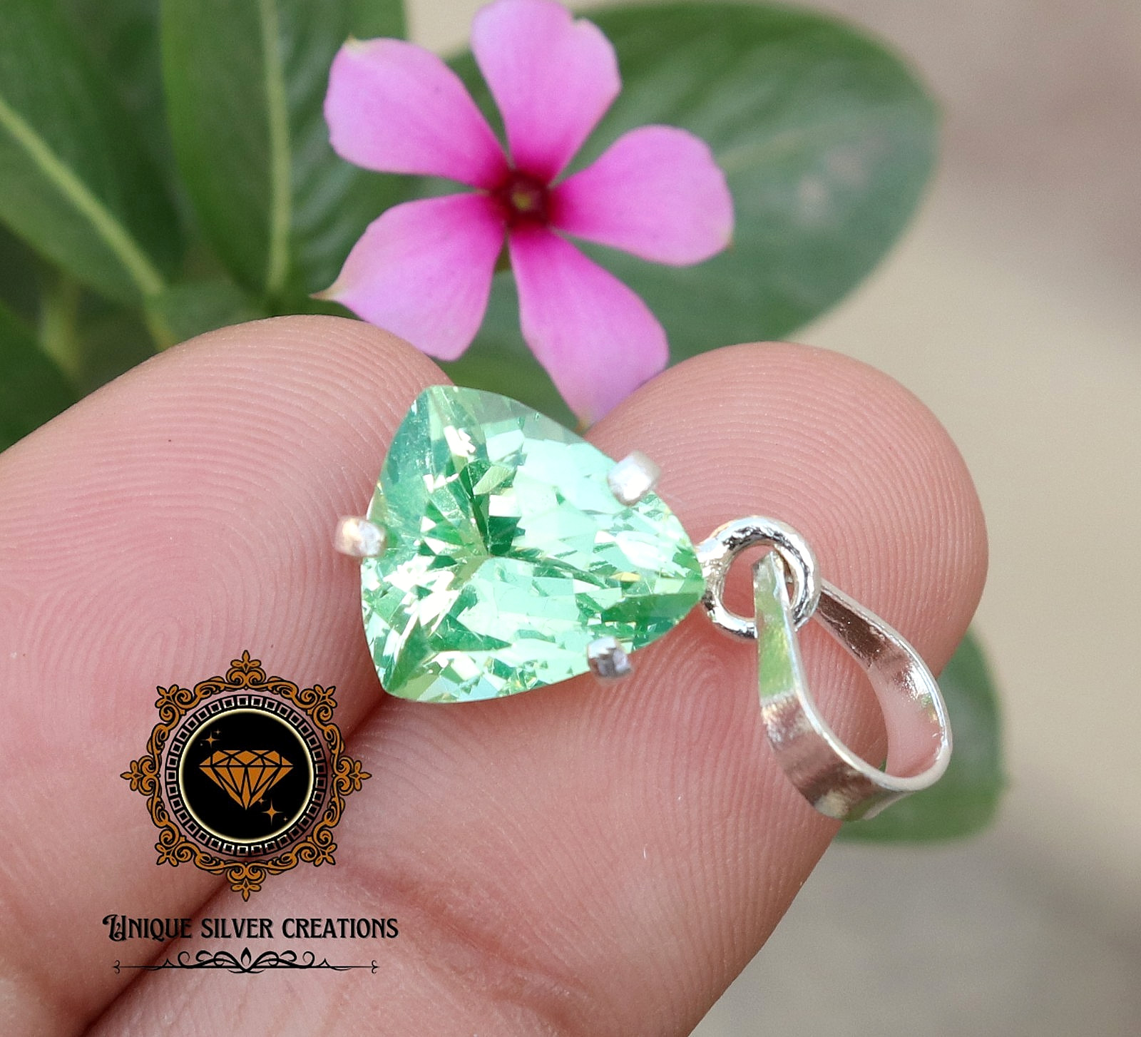 AAA Natural Green Peridot Certified Gemstone Pendant 925 Sterling Silver 8.60 Ct