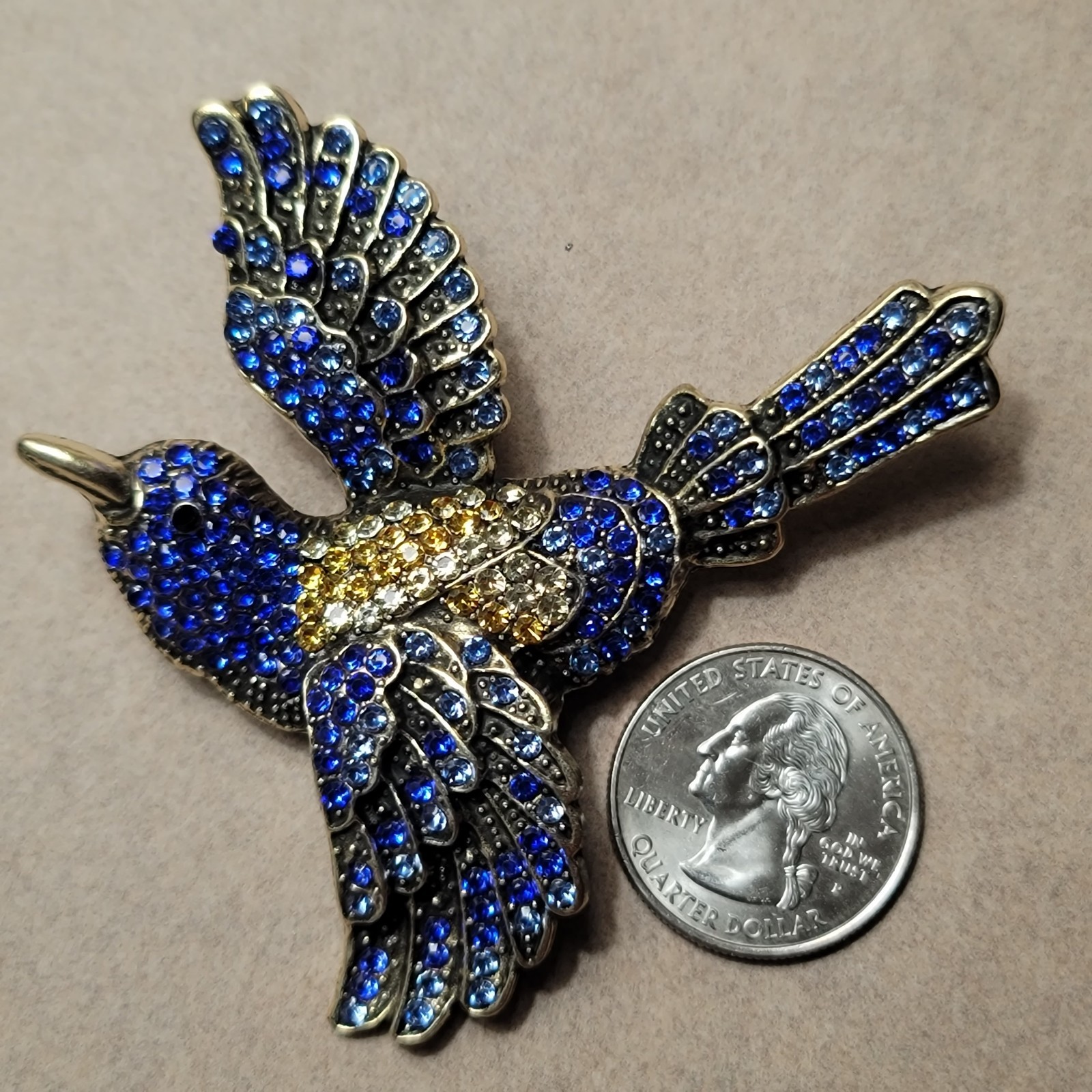 NWOT Heidi Daus-inspired Blue Rhinestone Blue Bird Flying Brooch Pin