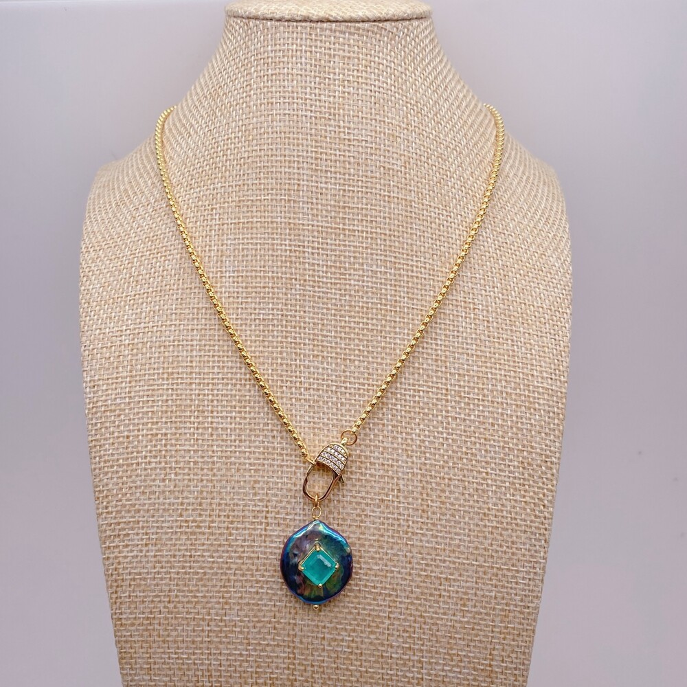 Cultured Black Pearl Quartz Pendant Gold Plated Chain Necklace Simple Jewelry