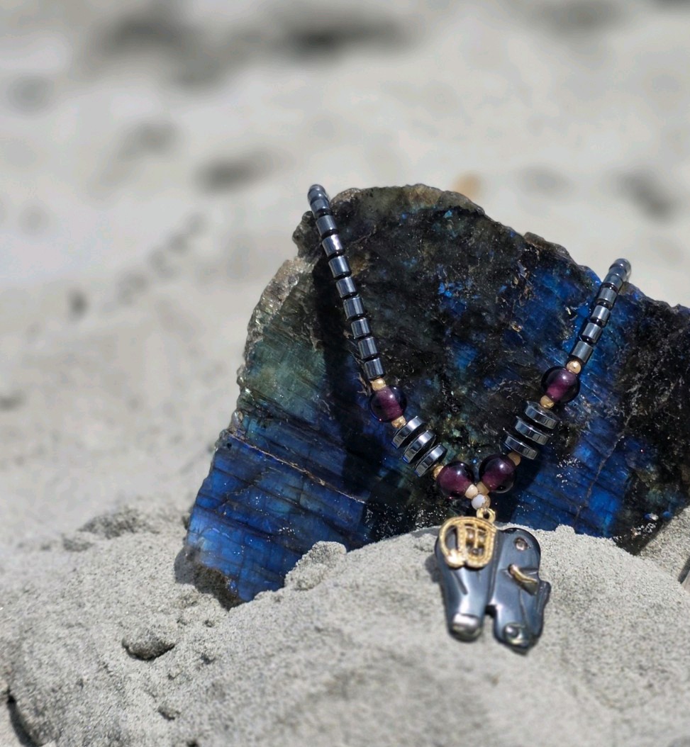 Hematite Elephant Pendant Necklace Beaded 17.5″