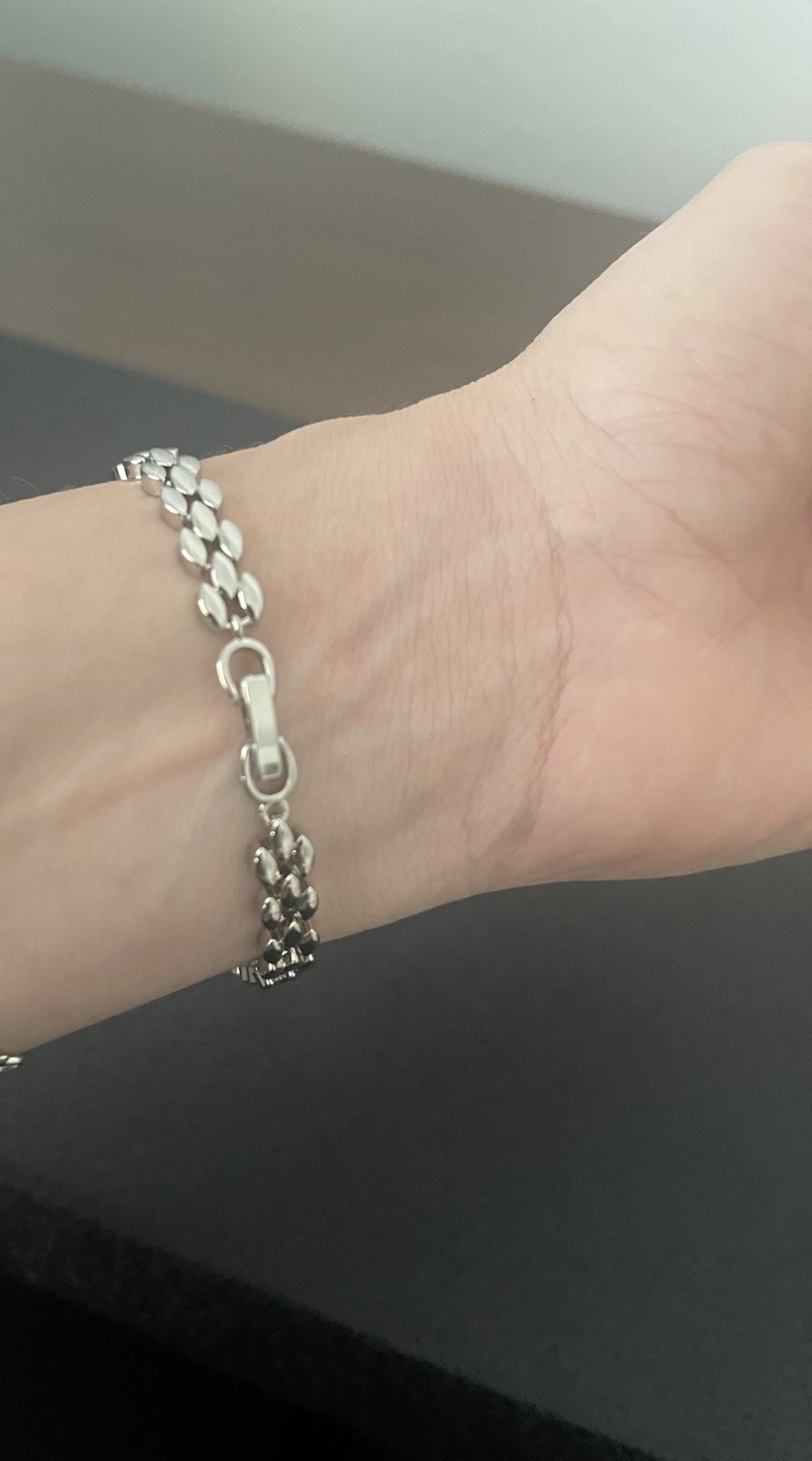Silver Tone Curb Link Chain Bracelet Metal Lobster Clasp No Stone