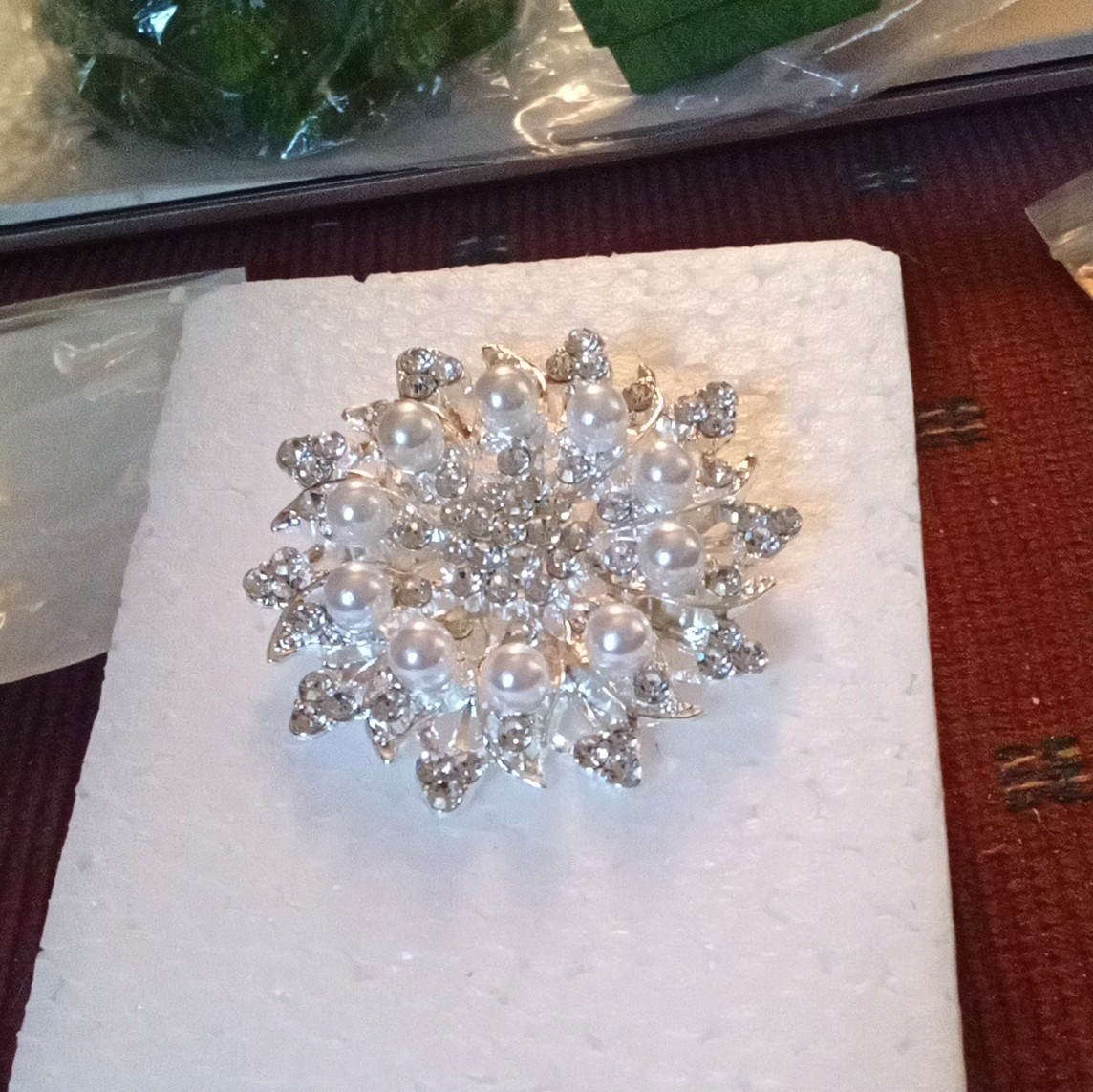 Silver Tone Rhinestone & Faux Pearl Flower Cluster Brooch Pin, White
