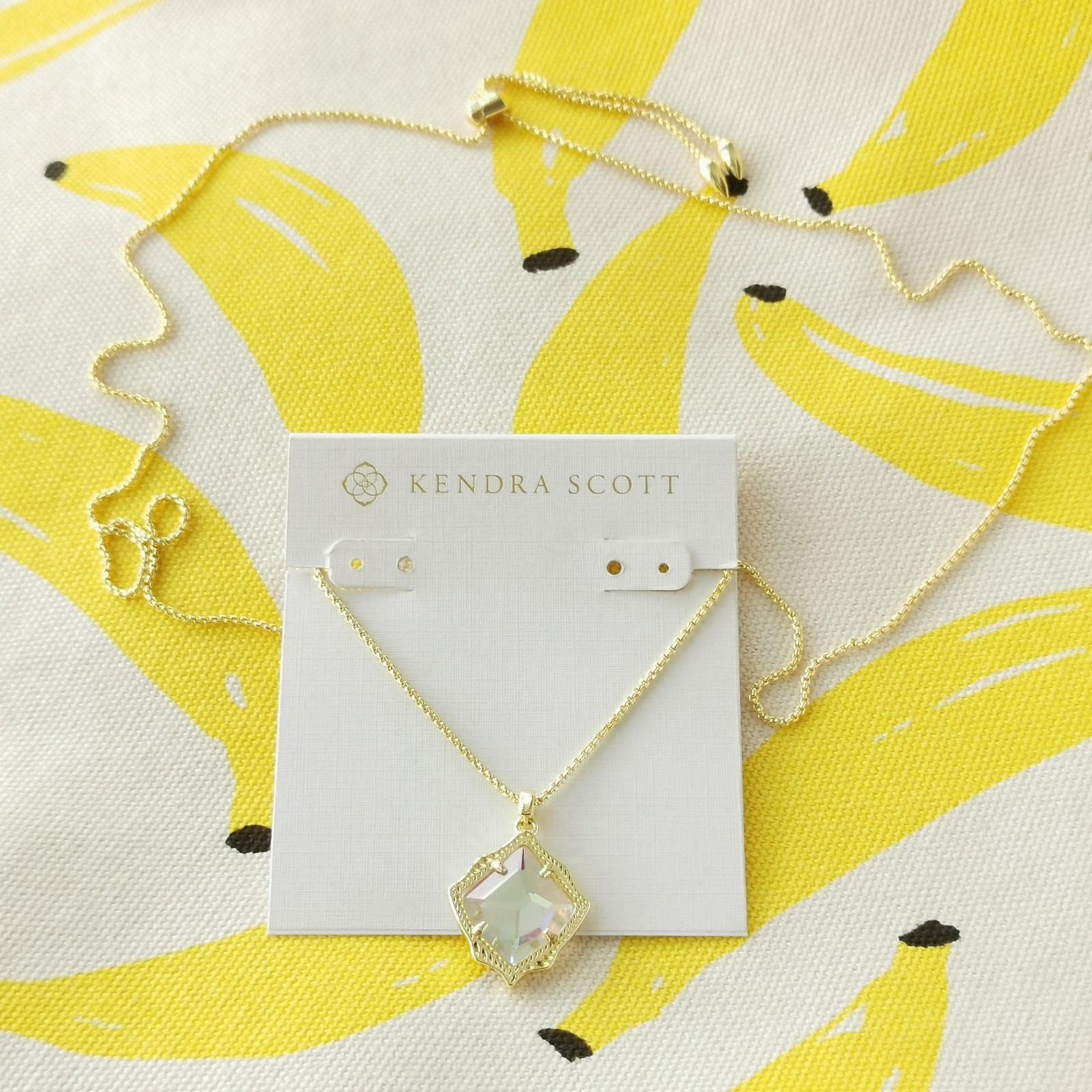 Kendra Scott Kacey Long Pendant Necklace – Gold & Dichroic Glass
